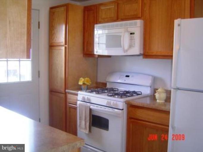 7822 Kentley Road Dundalk, MD 21222 - Photo 6 of 16 Kitchen