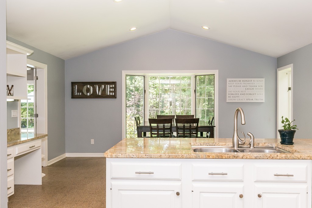 15 Grandview Road Chelmsford, MA 01824 - Photo 7 of 30