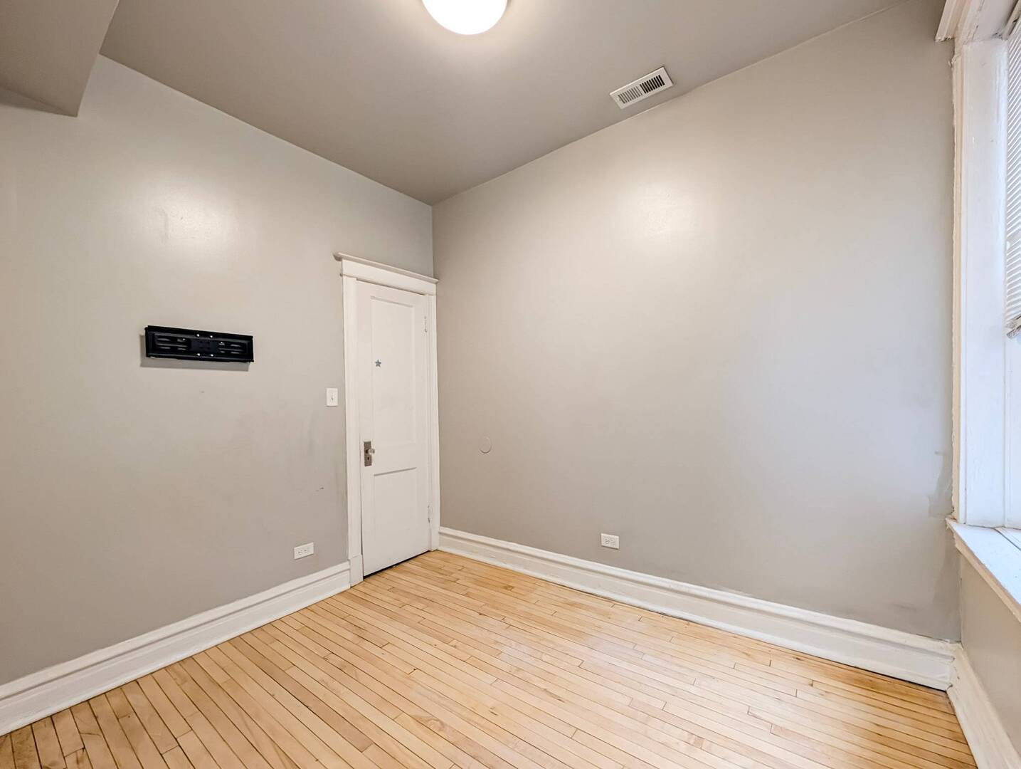 2838 West Roosevelt Road, Unit 2R Chicago, IL 60612 - Photo 10 of 16 Gallery Image 10