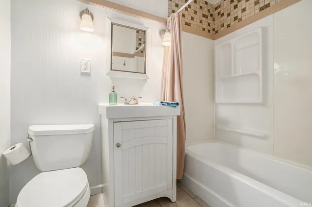 $260,000 | 54520 Norwood Street, South Bend, IN 46628