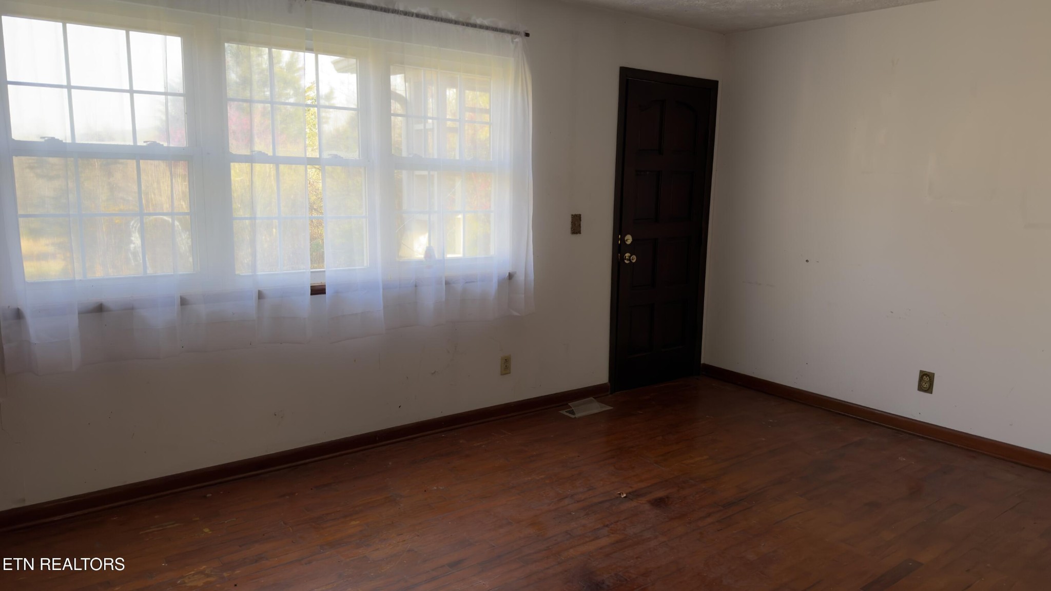 577 Blizzard Mines Road Harriman, TN 37748 - Photo 9 of 41 Gallery Image 9
