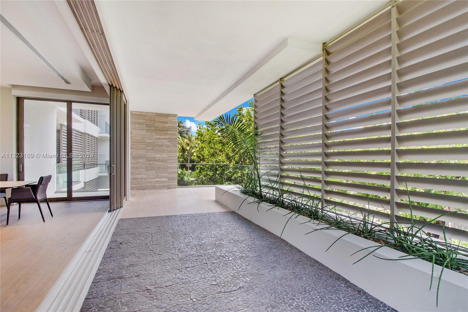 311 Meridian Avenue, Unit 301 Miami Beach, FL 33139 - Photo 12 of 37