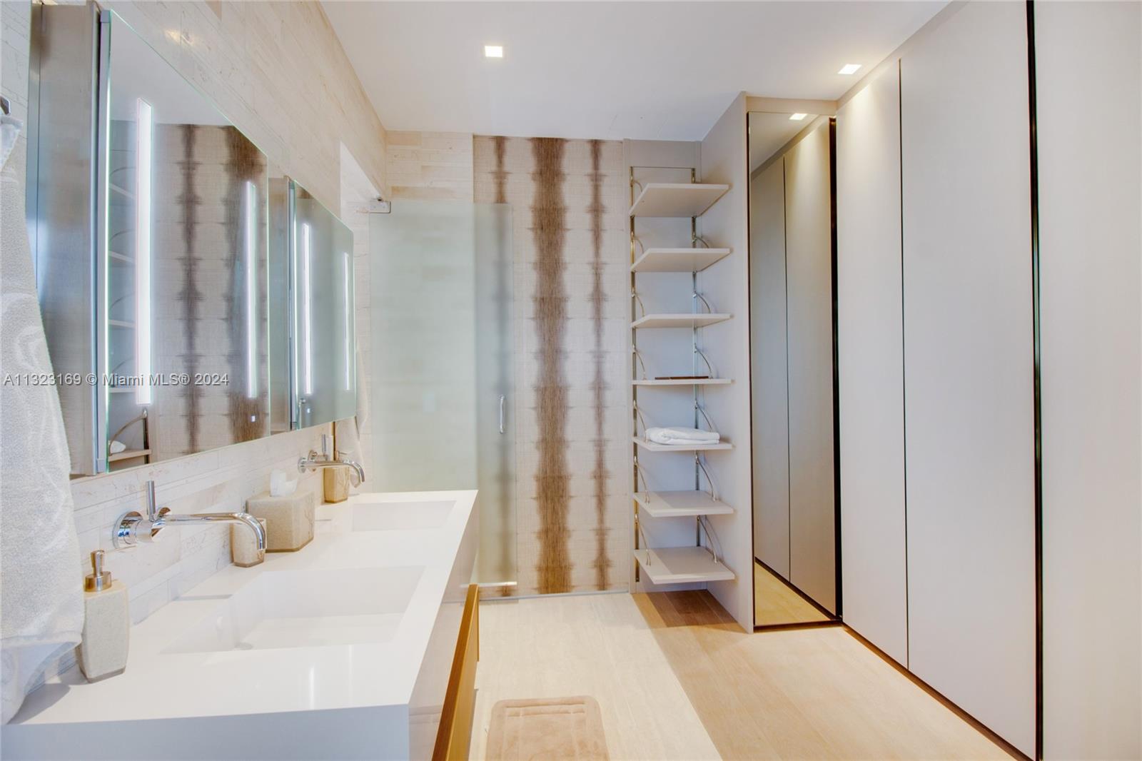 311 Meridian Avenue, Unit 301 Miami Beach, FL 33139 - Photo 20 of 37