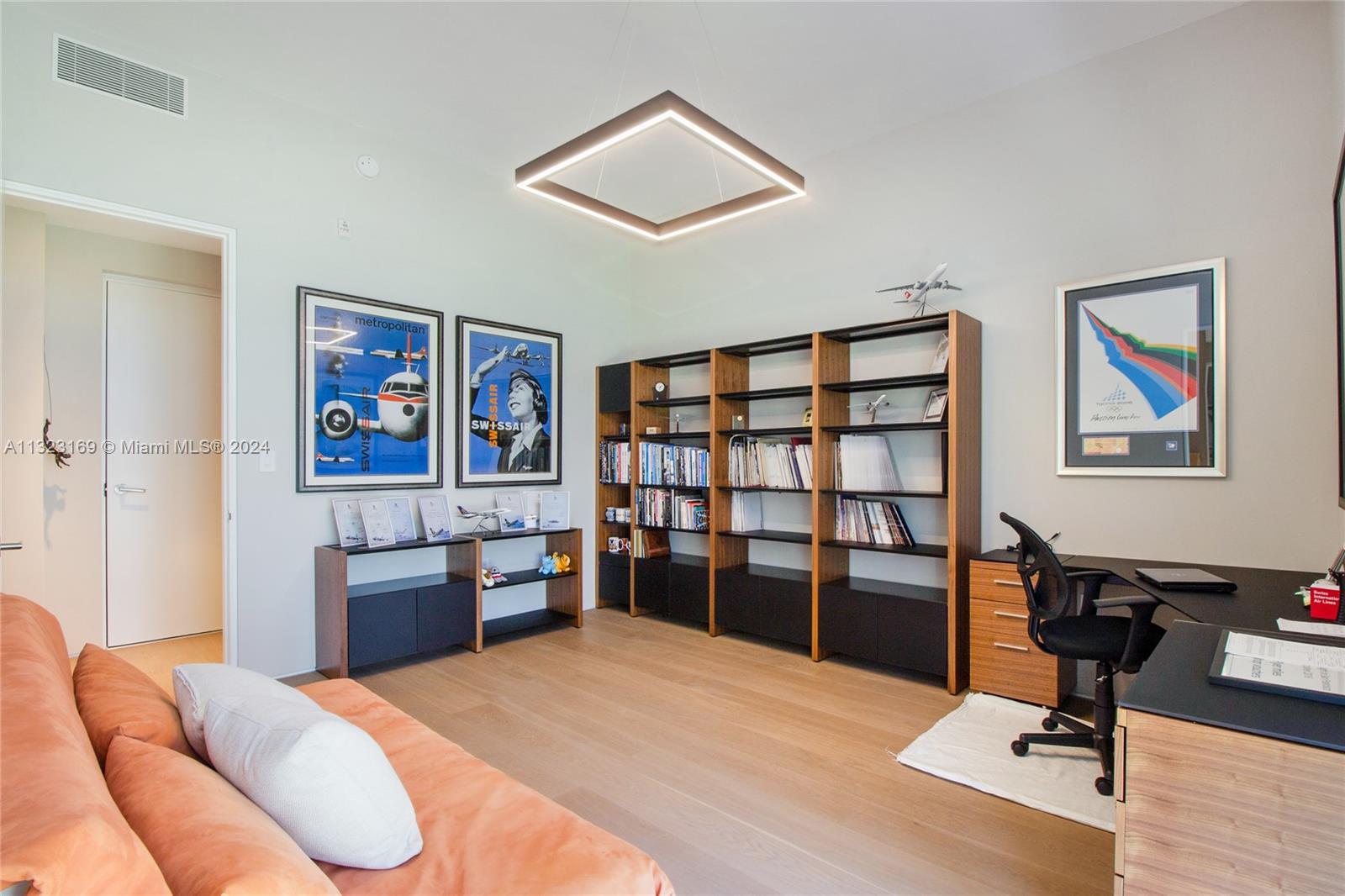 311 Meridian Avenue, Unit 301 Miami Beach, FL 33139 - Photo 28 of 37