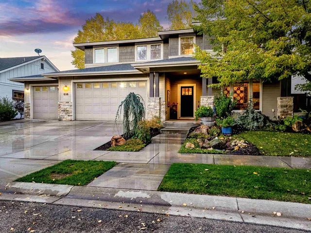 $950,000 | 836 West Colbert Street, Meridian, ID 83646