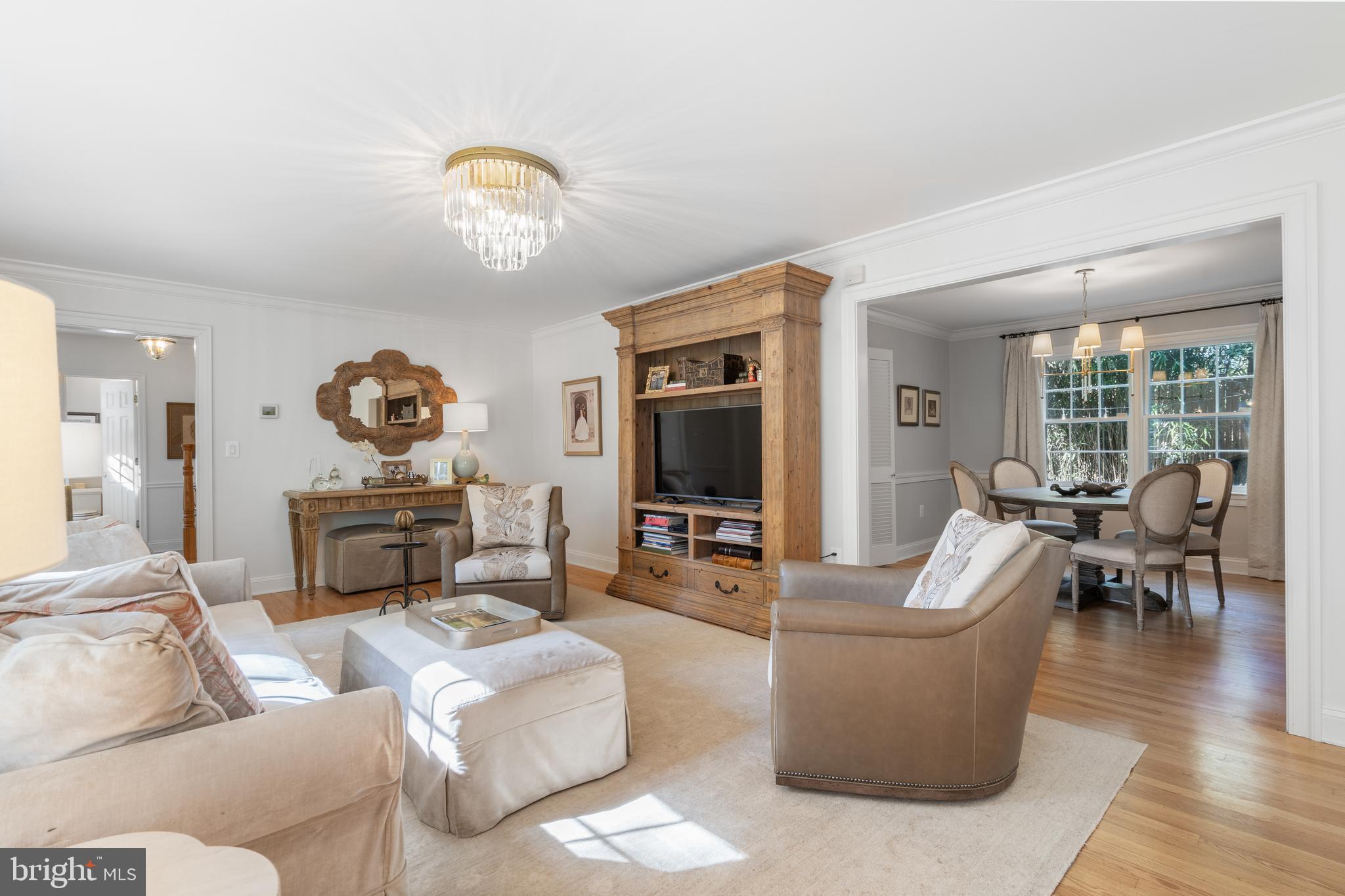 6210 Foxcroft Road Alexandria, VA 22307 - Photo 8 of 45 Gallery Image 8