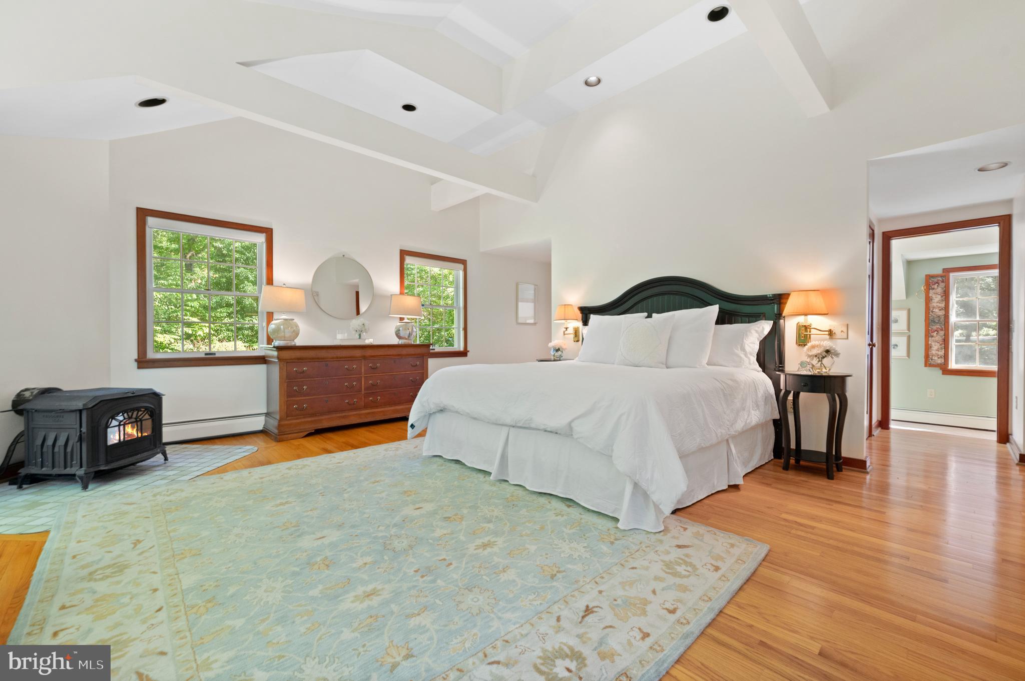 530 Bair Road Berwyn, PA 19312 - Photo 14 of 34 Gracious Primary Suite