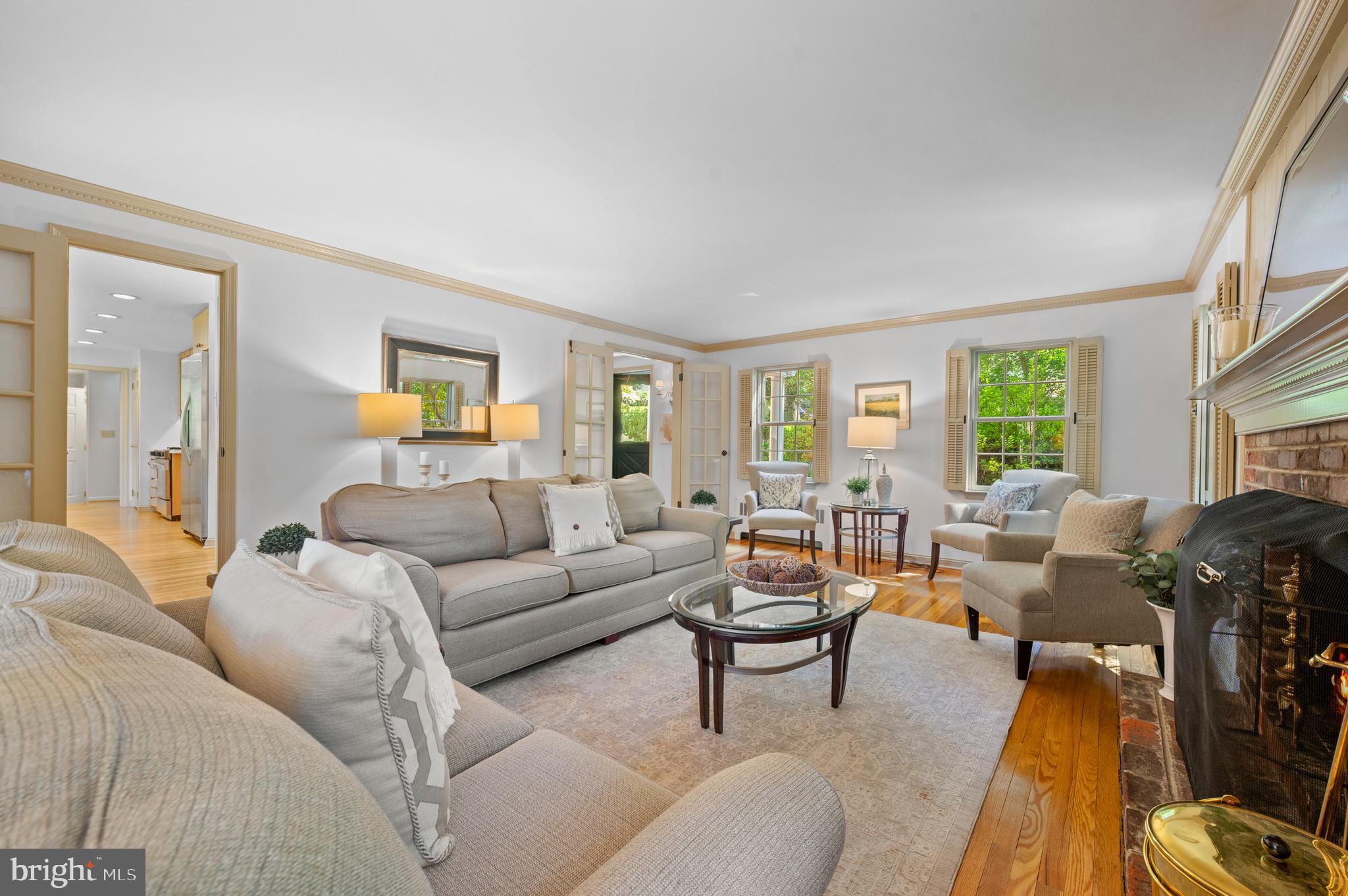 530 Bair Road Berwyn, PA 19312 - Photo 5 of 34 Custom Built-In's and Hardwood Flooring