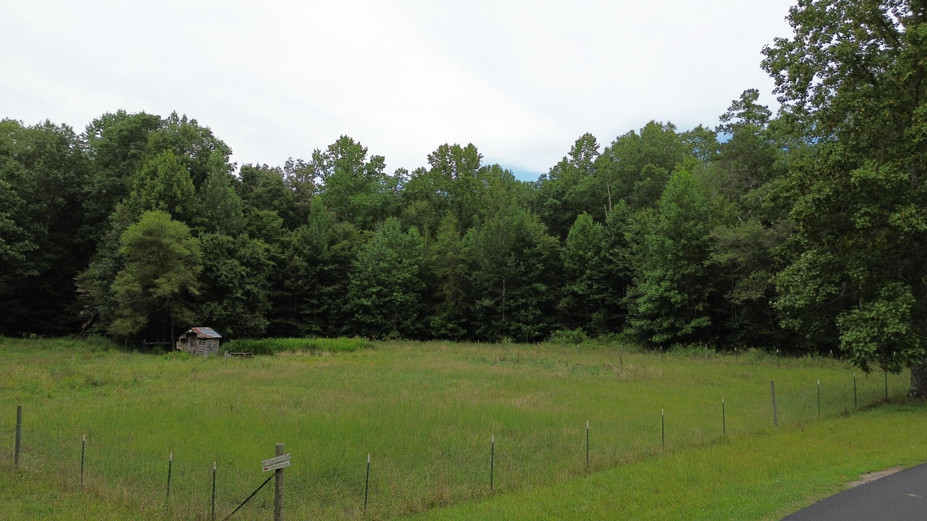 115 Sunshine Road Sequatchie, TN 37374 - Photo 2 of 18 DJI_0583