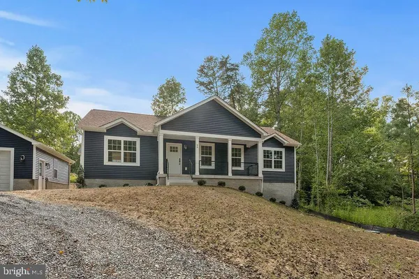 $499,800 | 95 Woodland Shores Drive, Louisa, VA 23093