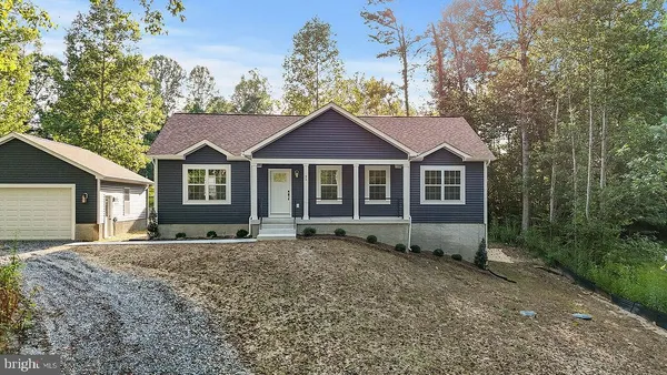 $499,800 | 95 Woodland Shores Drive, Louisa, VA 23093