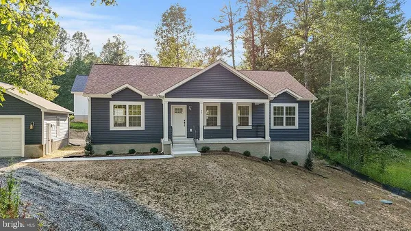 $499,800 | 95 Woodland Shores Drive, Louisa, VA 23093