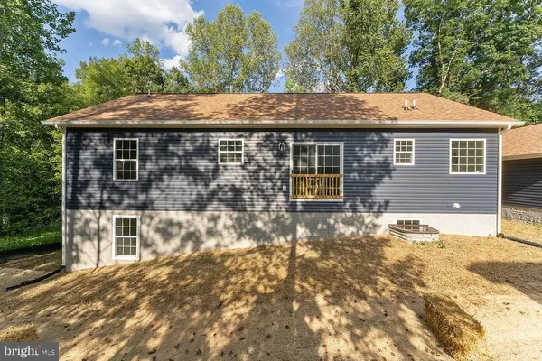 $499,800 | 95 Woodland Shores Drive, Louisa, VA 23093