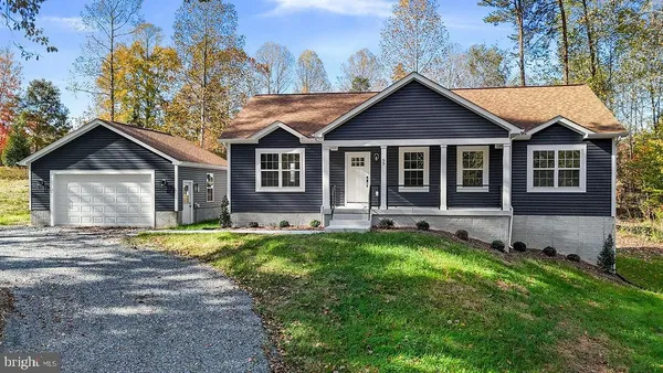$499,800 | 95 Woodland Shores Drive, Louisa, VA 23093
