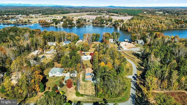 $499,800 | 95 Woodland Shores Drive, Louisa, VA 23093