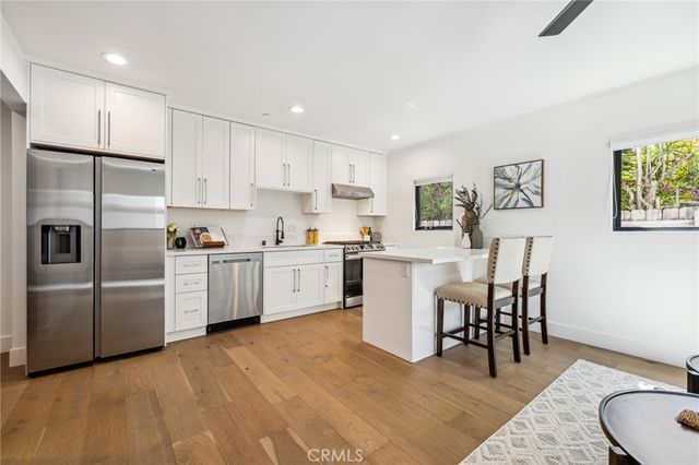 $1,689,999 | 6521 Homewood Avenue, Los Angeles, CA 90028