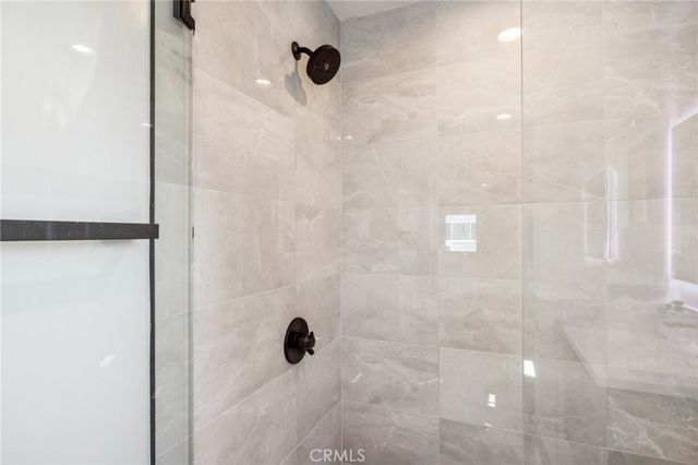 $1,689,999 | 6521 Homewood Avenue, Los Angeles, CA 90028