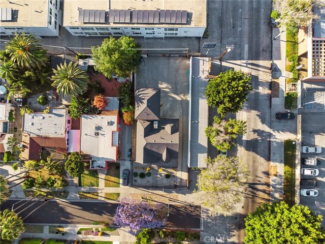 $1,689,999 | 6521 Homewood Avenue, Los Angeles, CA 90028