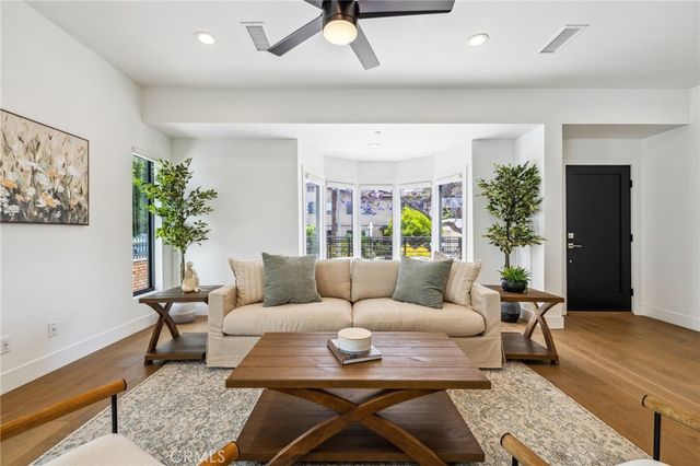 $1,689,999 | 6521 Homewood Avenue, Los Angeles, CA 90028