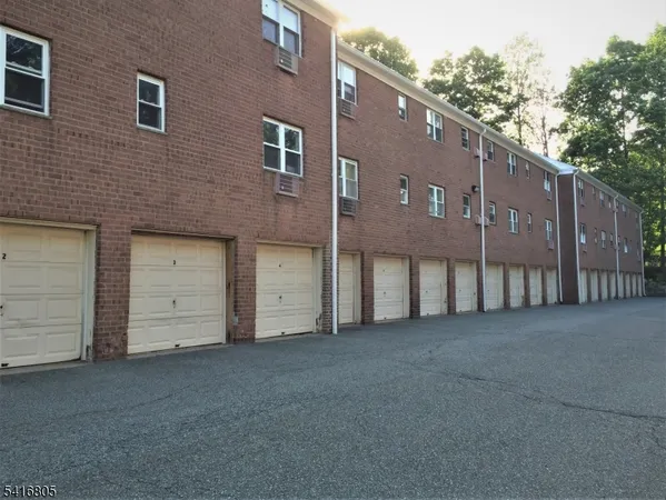 $2,290 | 2467 Highway 10, Unit 6A, Morris Plains, NJ 07950