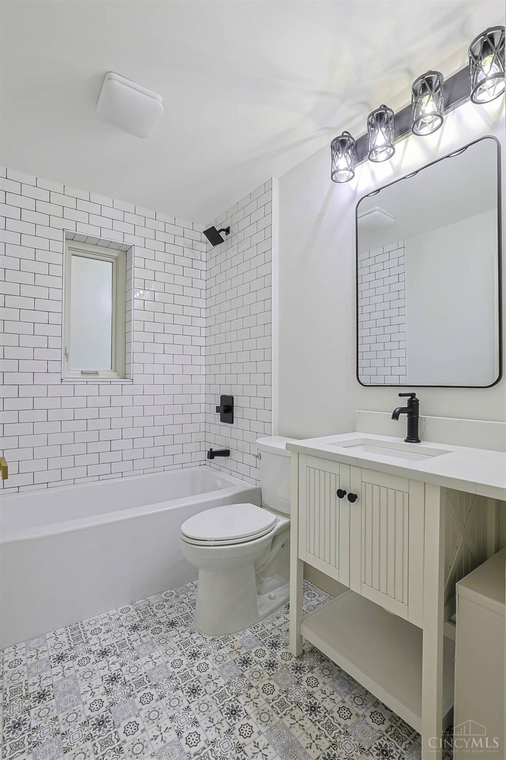 2378 Madison Road, Unit E1C Cincinnati, OH 45208 - Photo 26 of 37
