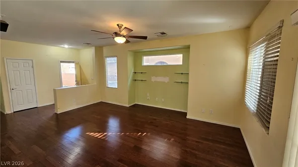 $1,940 | 9267 Grassy Weep Court, Las Vegas, NV 89178