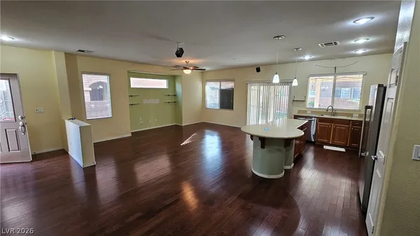 $1,940 | 9267 Grassy Weep Court, Las Vegas, NV 89178