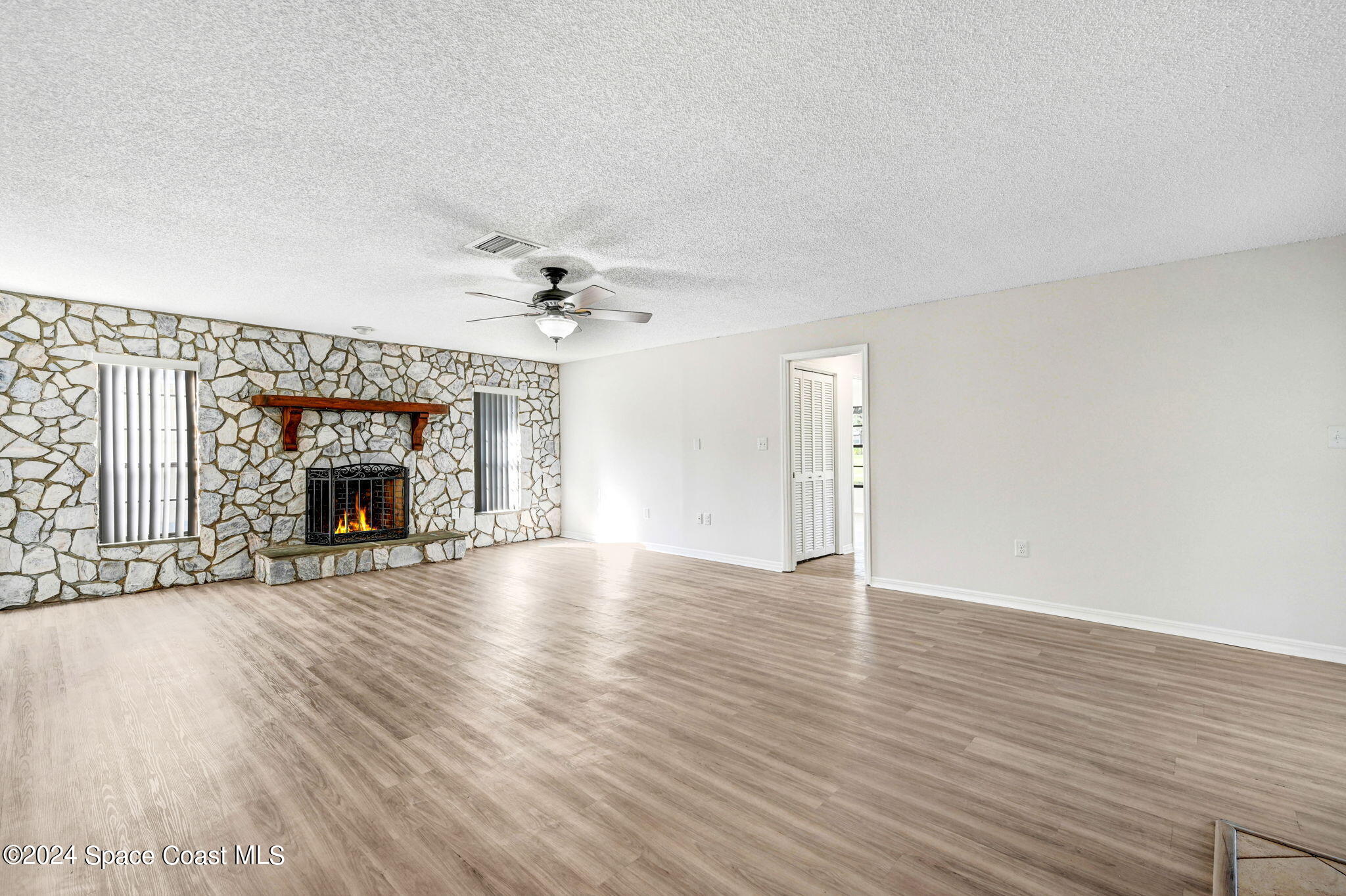 281 Sandy Run Melbourne, FL 32940 - Photo 16 of 69 50-web-or-mls-DSC_0426