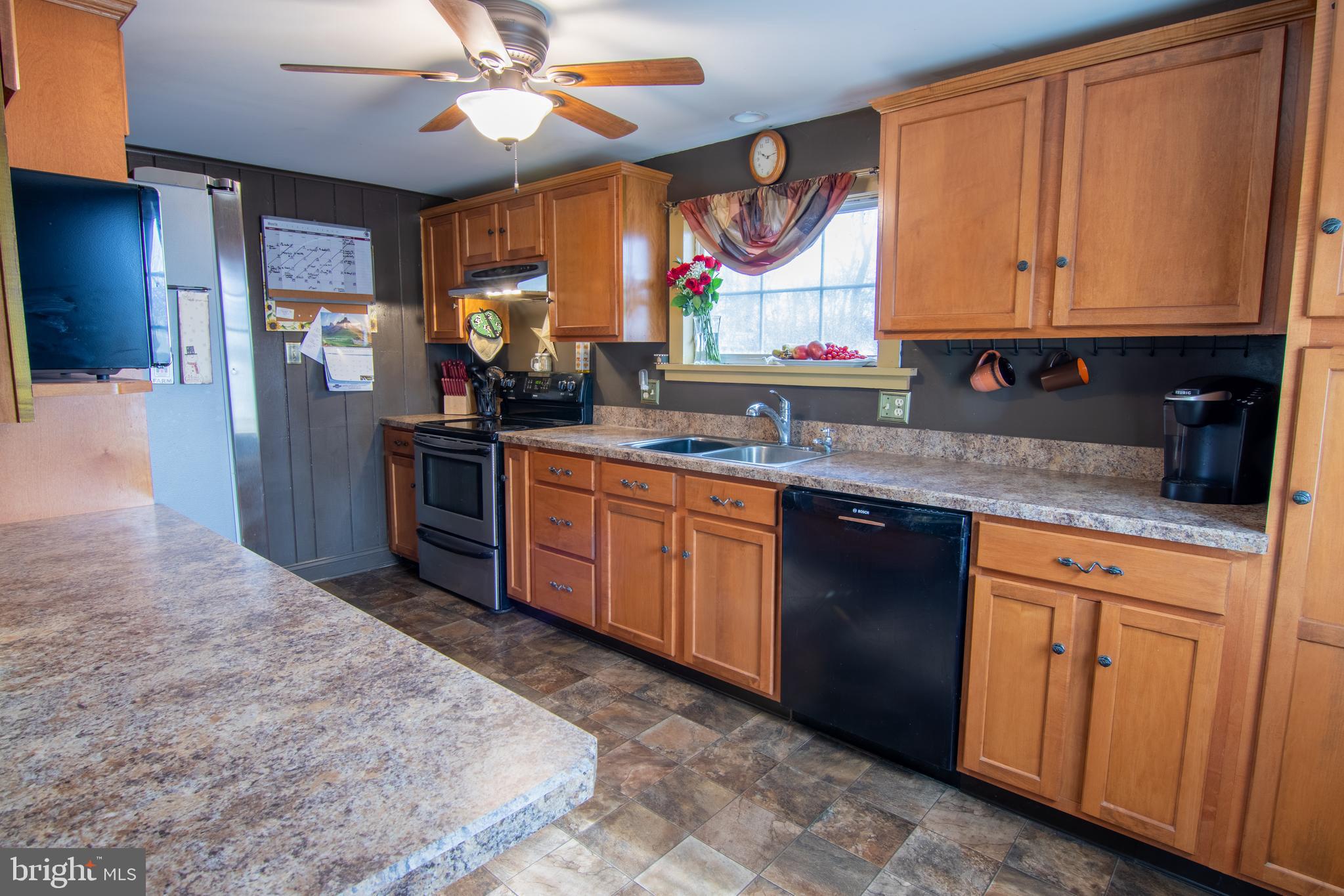 249 Morwood Road Telford, PA 18969 - Photo 13 of 27 kitchen
