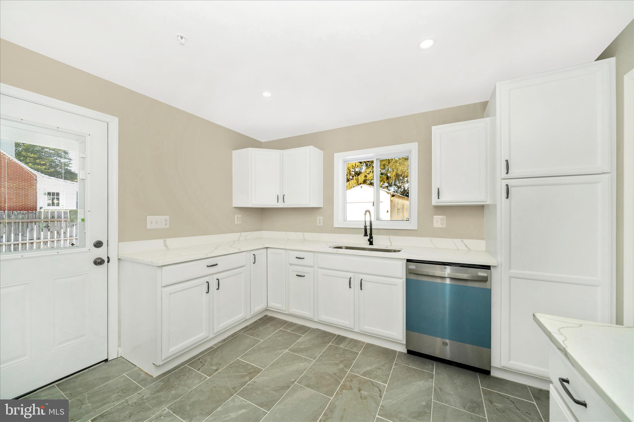 2514 West Liberty Road Westminster, MD 21157 - Photo 16 of 63 Kitchen