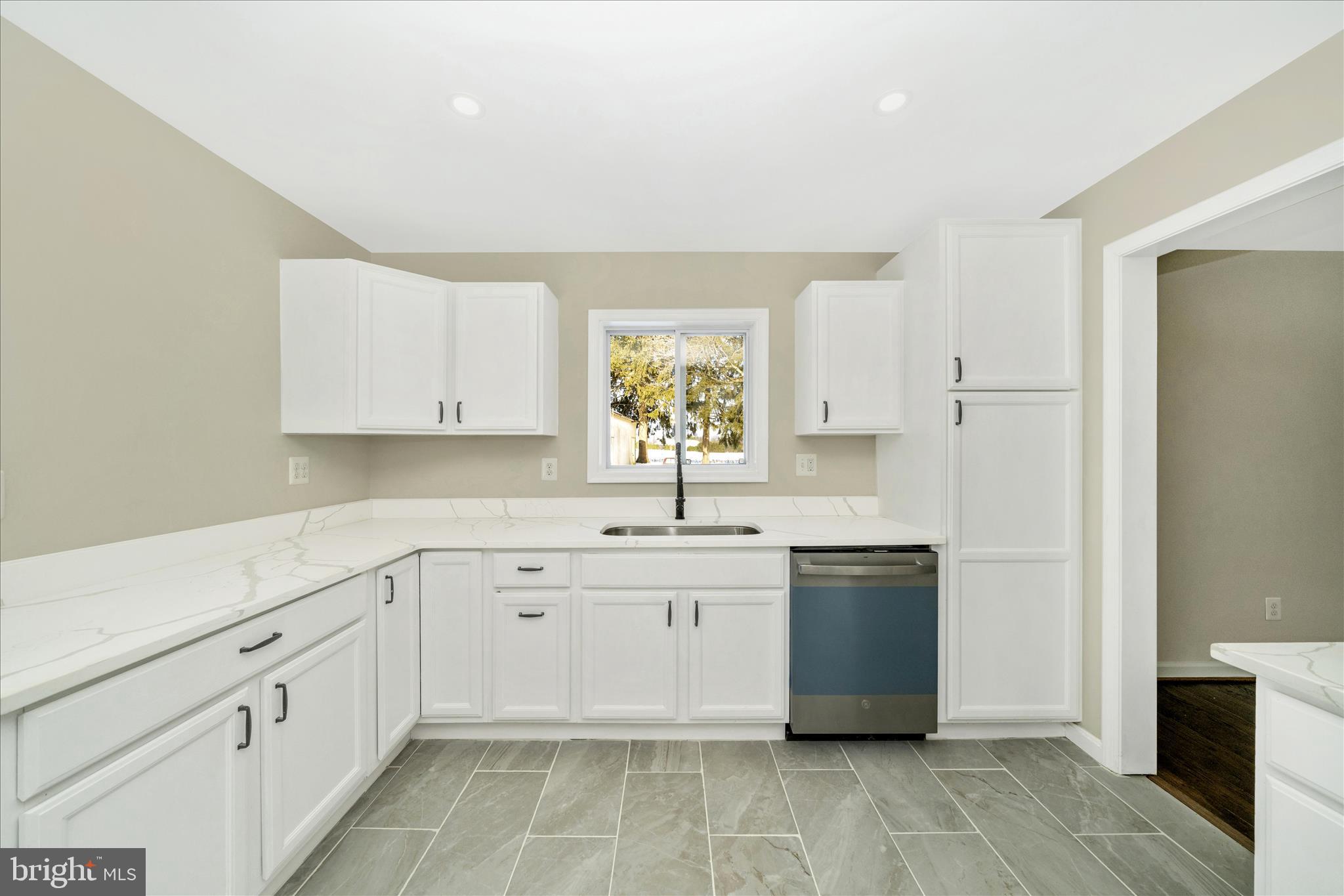 2514 West Liberty Road Westminster, MD 21157 - Photo 19 of 63 Kitchen