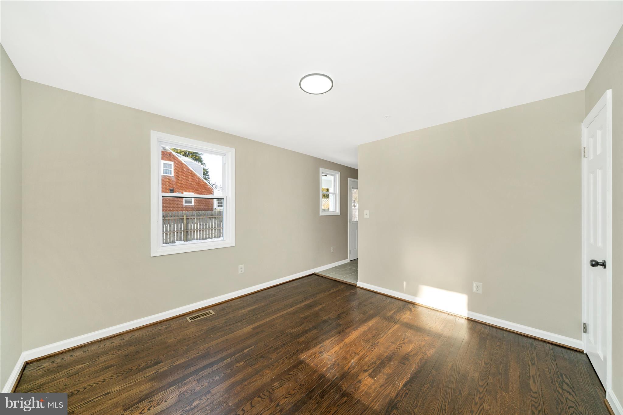 2514 West Liberty Road Westminster, MD 21157 - Photo 23 of 63 Living Room