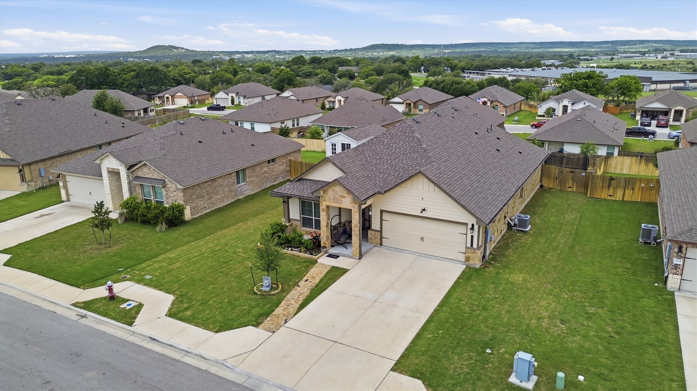229 Cinnamon Loop Burnet, TX 78611 - Photo 38 of 40
