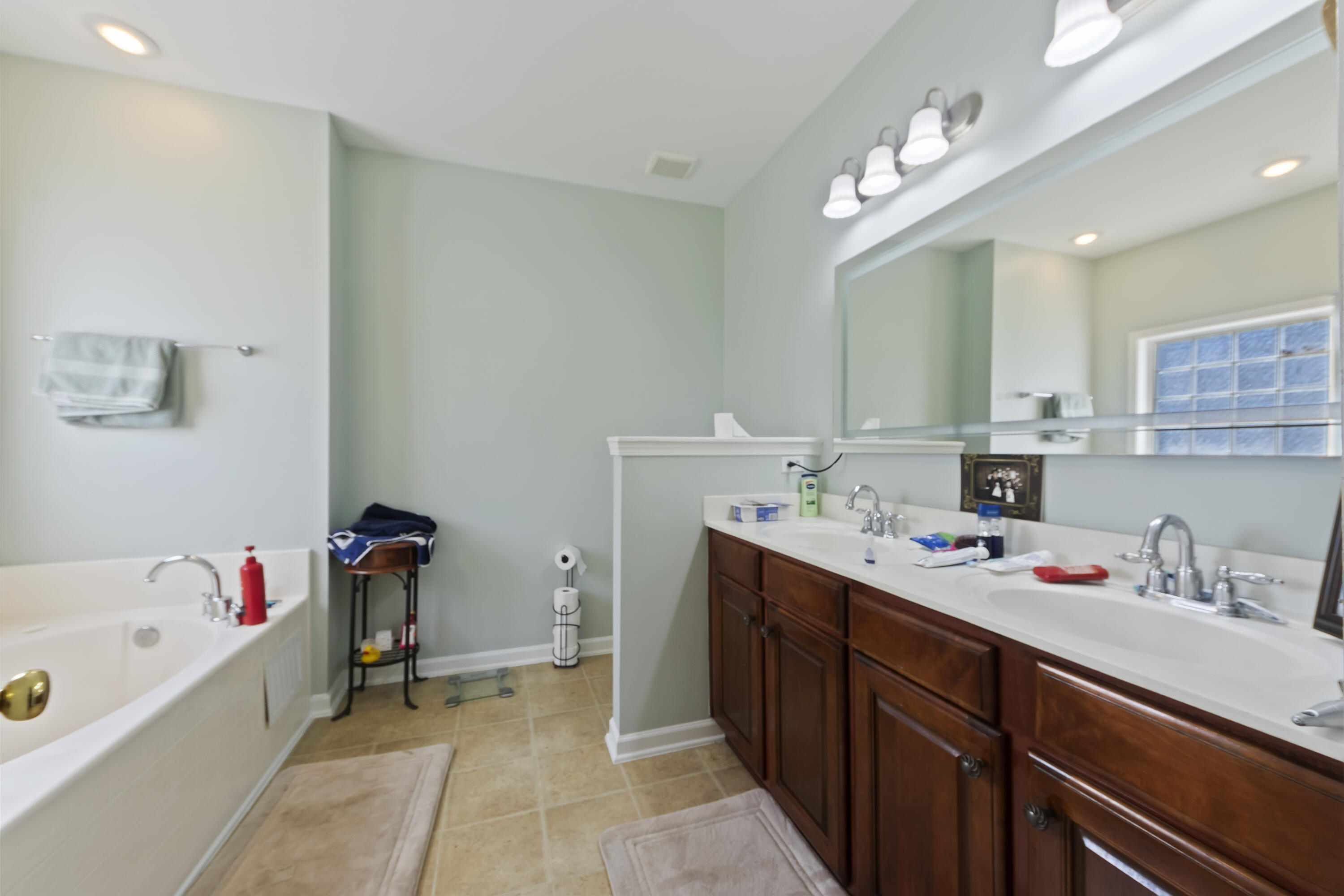 1407 Red Knot Court Hanahan, SC 29410 - Photo 15 of 35 _01A0482