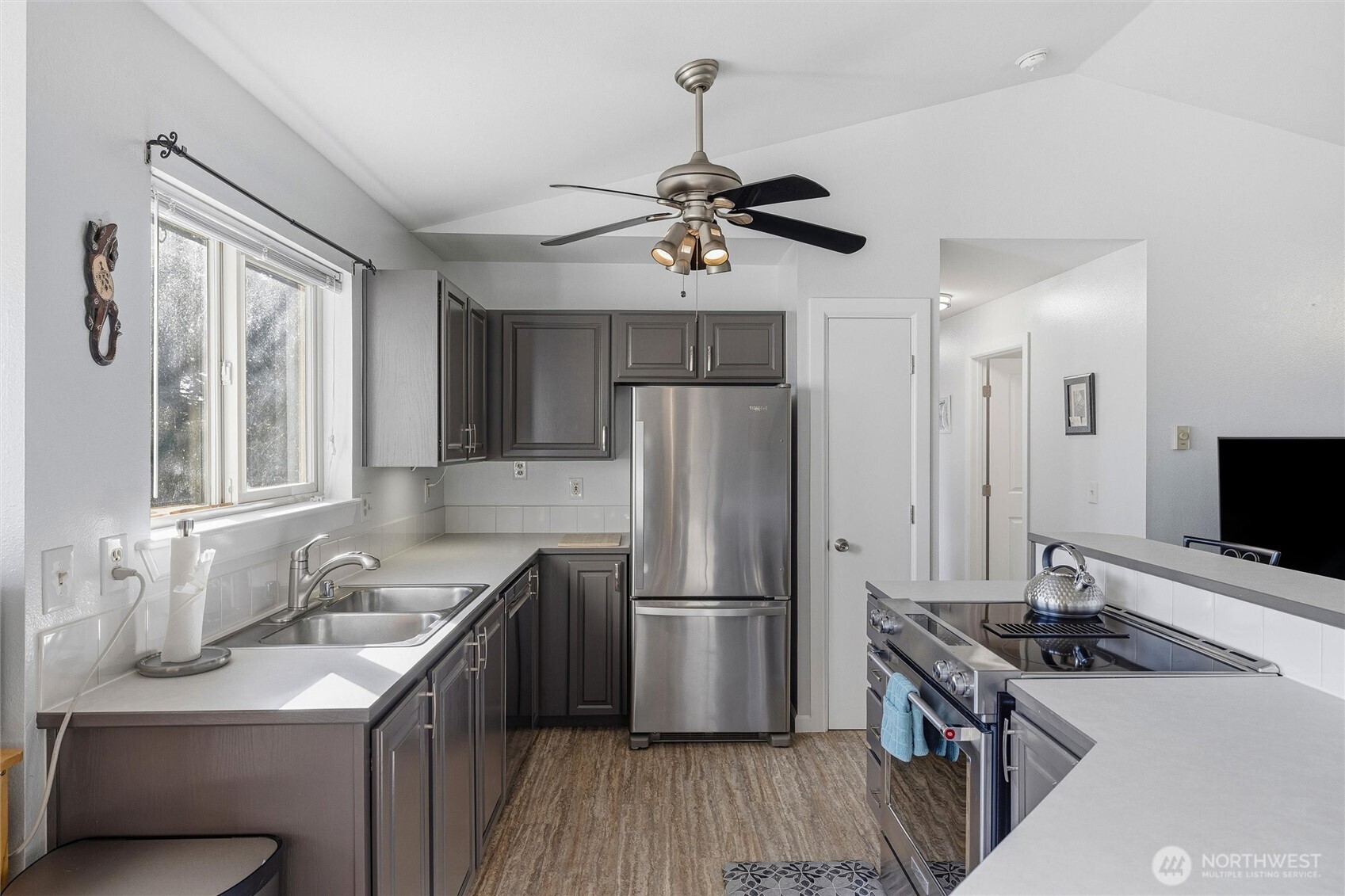 2071 Cherry Street, Unit 7 Ferndale, WA 98248 - Photo 4 of 32