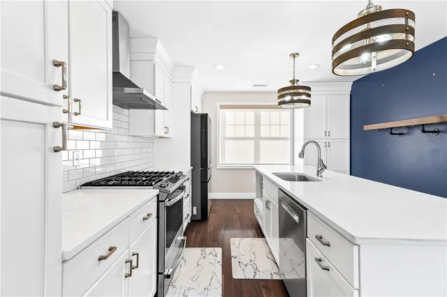 $589,999 | 3800 Post Road, Unit 4, Warwick, RI 02886