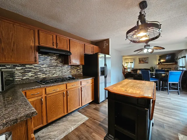 $2,300 | 10633 Cyrus Drive, Indianapolis, IN 46231