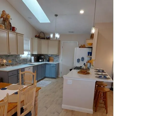 $2,300 | 697 Matthew Street, West Lafayette, IN 47906