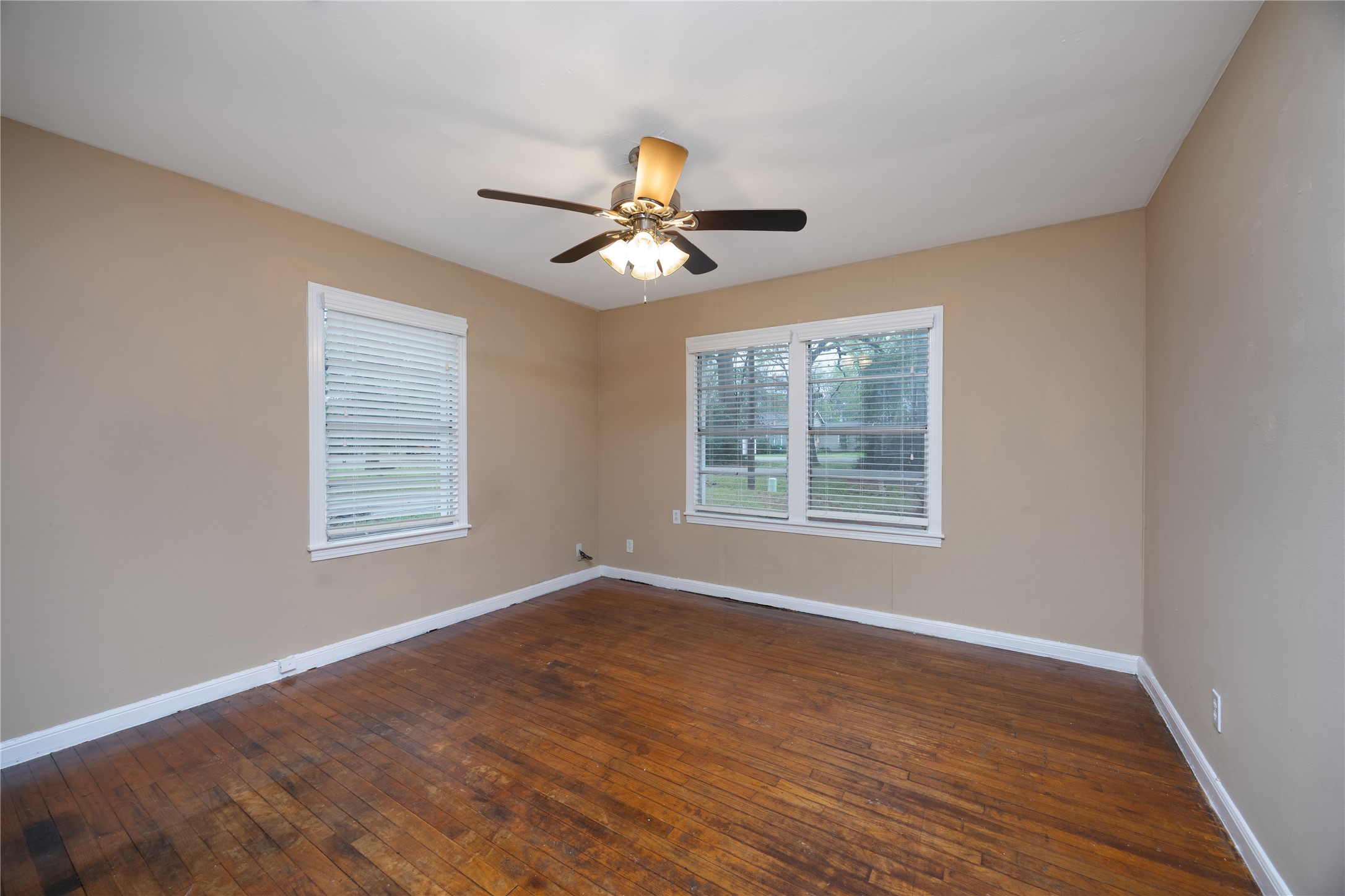 304 Harris Boulevard Conroe, TX 77301 - Photo 19 of 24