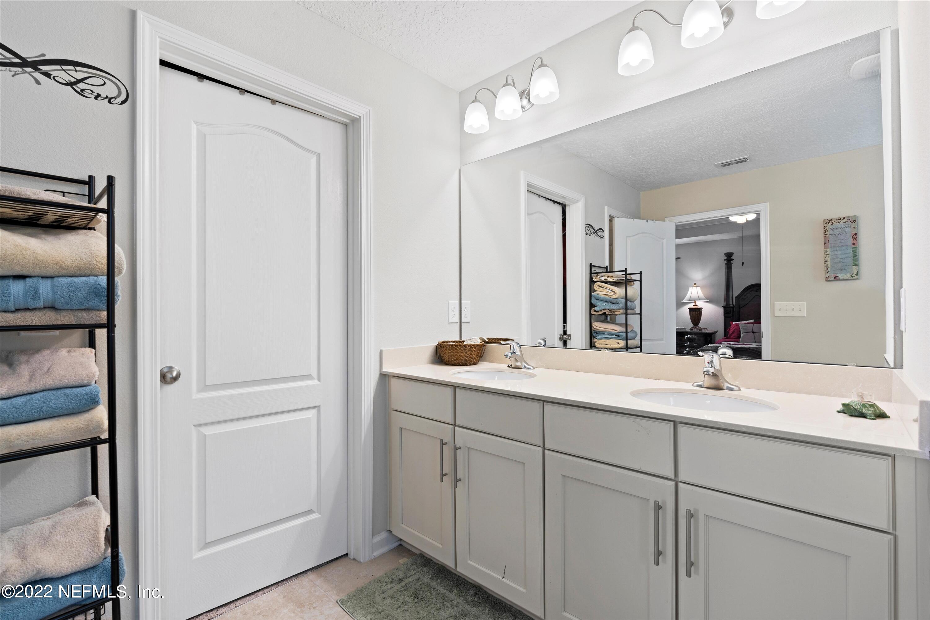 411 Samara Lakes Parkway St. Augustine, FL 32092 - Photo 16 of 39 25-Primary Bathroom