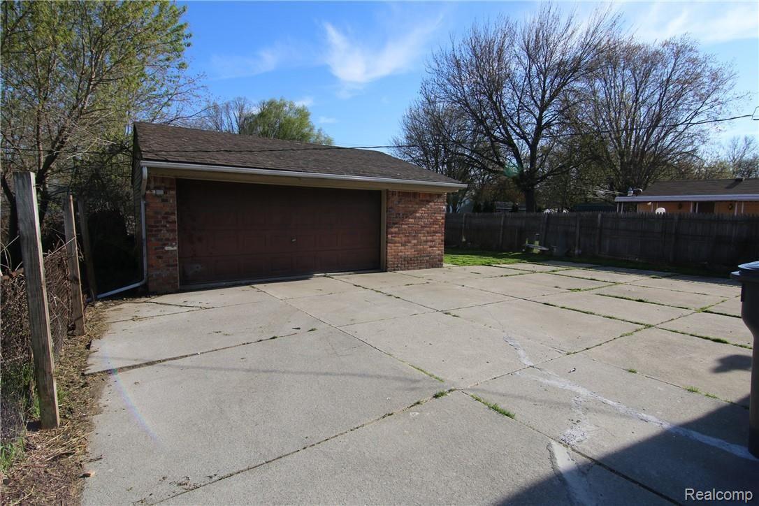 26180 Colgate Street Inkster, MI 48141 - Photo 3 of 17 Neal El-Sayed 26180 Colgate (13).JPG