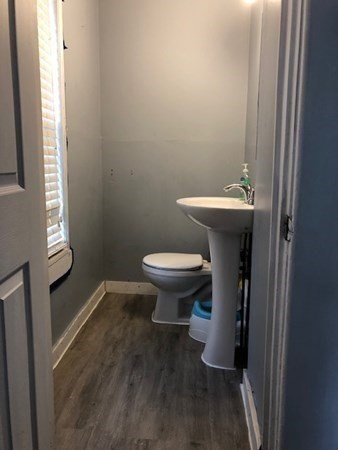 91 Marion Street Springfield, MA 01109 - Photo 8 of 26 Gallery Image 8
