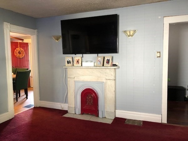 91 Marion Street Springfield, MA 01109 - Photo 9 of 26 Gallery Image 9