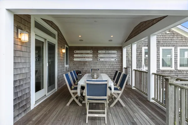 $7,995,000 | 45 Starbuck Road, Nantucket, MA 02554