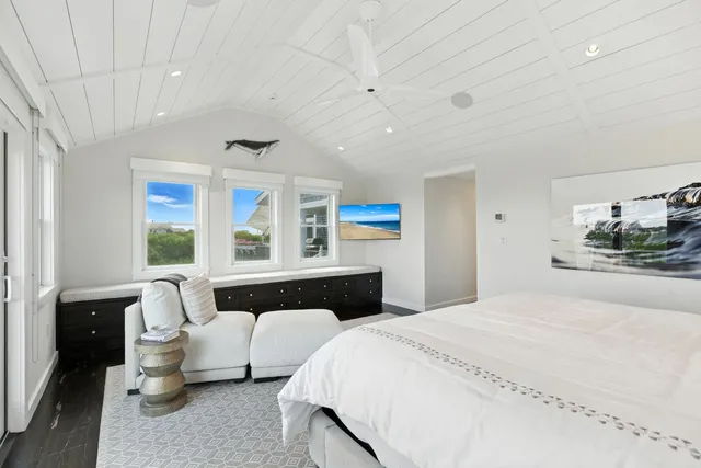 $7,995,000 | 45 Starbuck Road, Nantucket, MA 02554