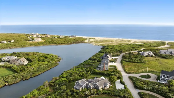 $7,995,000 | 45 Starbuck Road, Nantucket, MA 02554