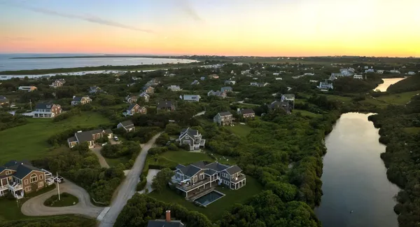 $7,995,000 | 45 Starbuck Road, Nantucket, MA 02554