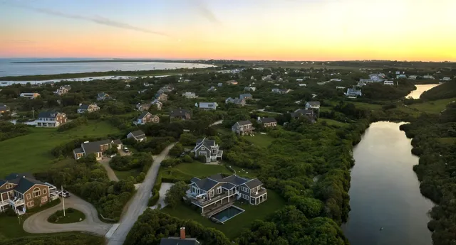 $7,995,000 | 45 Starbuck Road, Nantucket, MA 02554