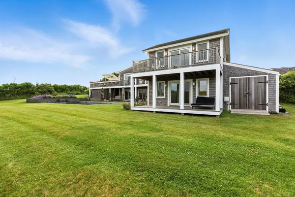 $7,995,000 | 45 Starbuck Road, Nantucket, MA 02554