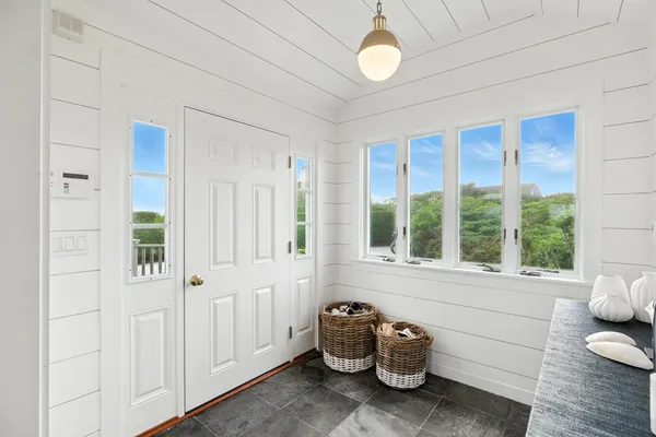 $7,995,000 | 45 Starbuck Road, Nantucket, MA 02554